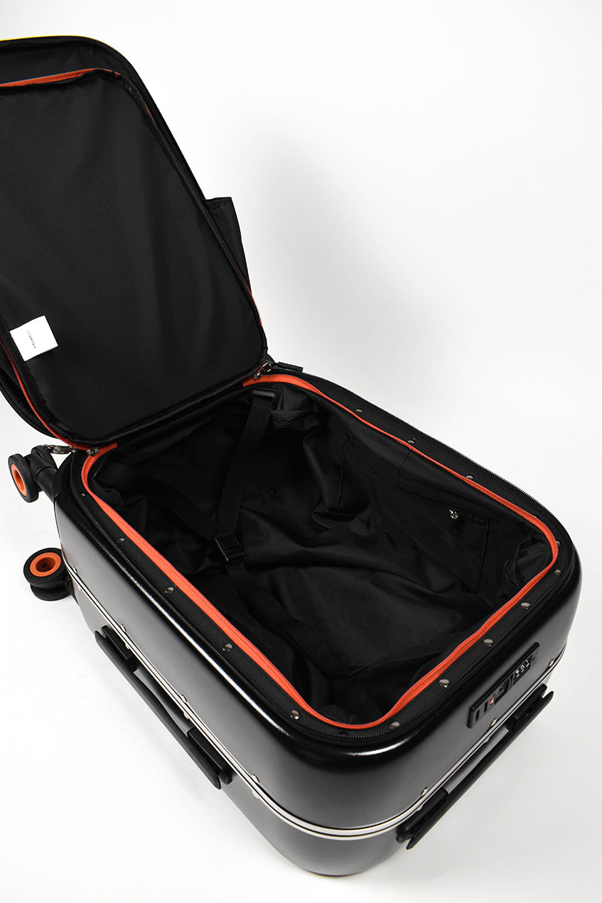 Black Mixi Suitcase (23kilos)