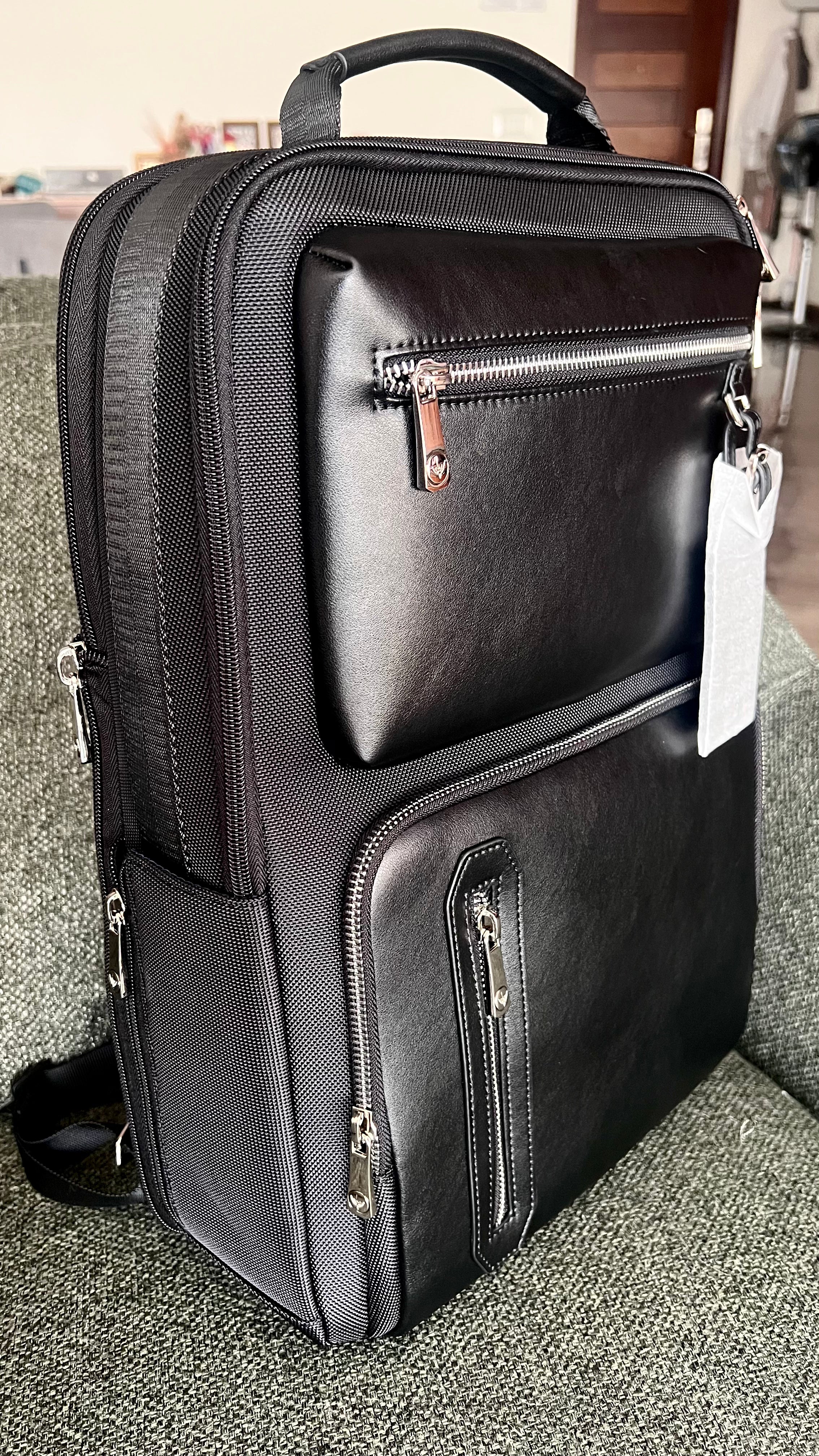 Stand out from the crowd (Limited Edition)