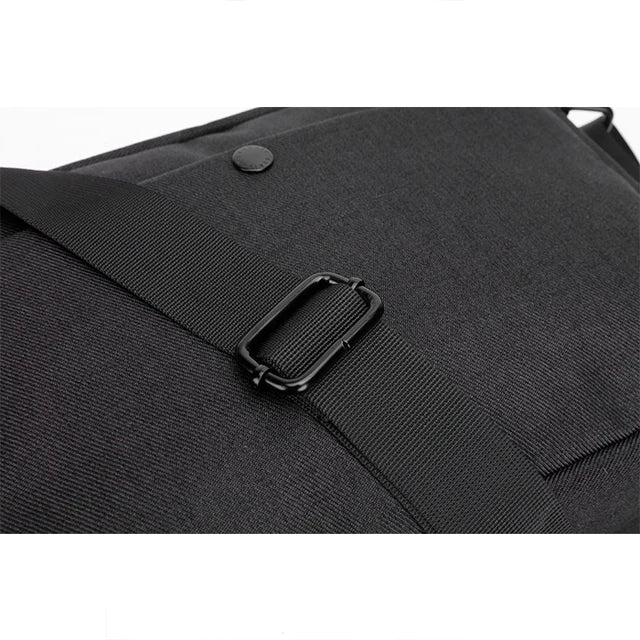 WATERPROOF AND SCRATCH-RESISTANT FABRIC side Bag