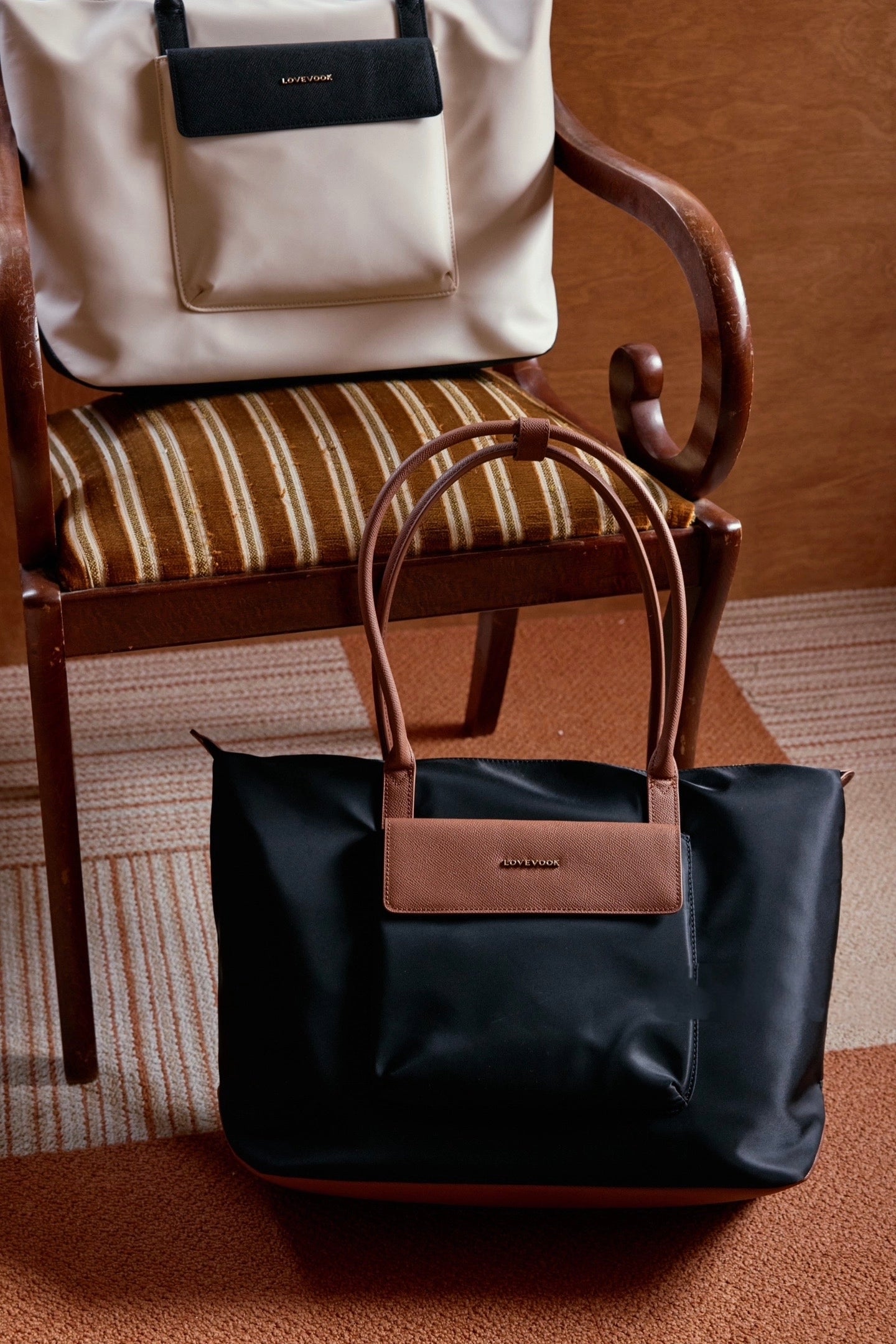 Maison Élitaire ( Limited Edition)